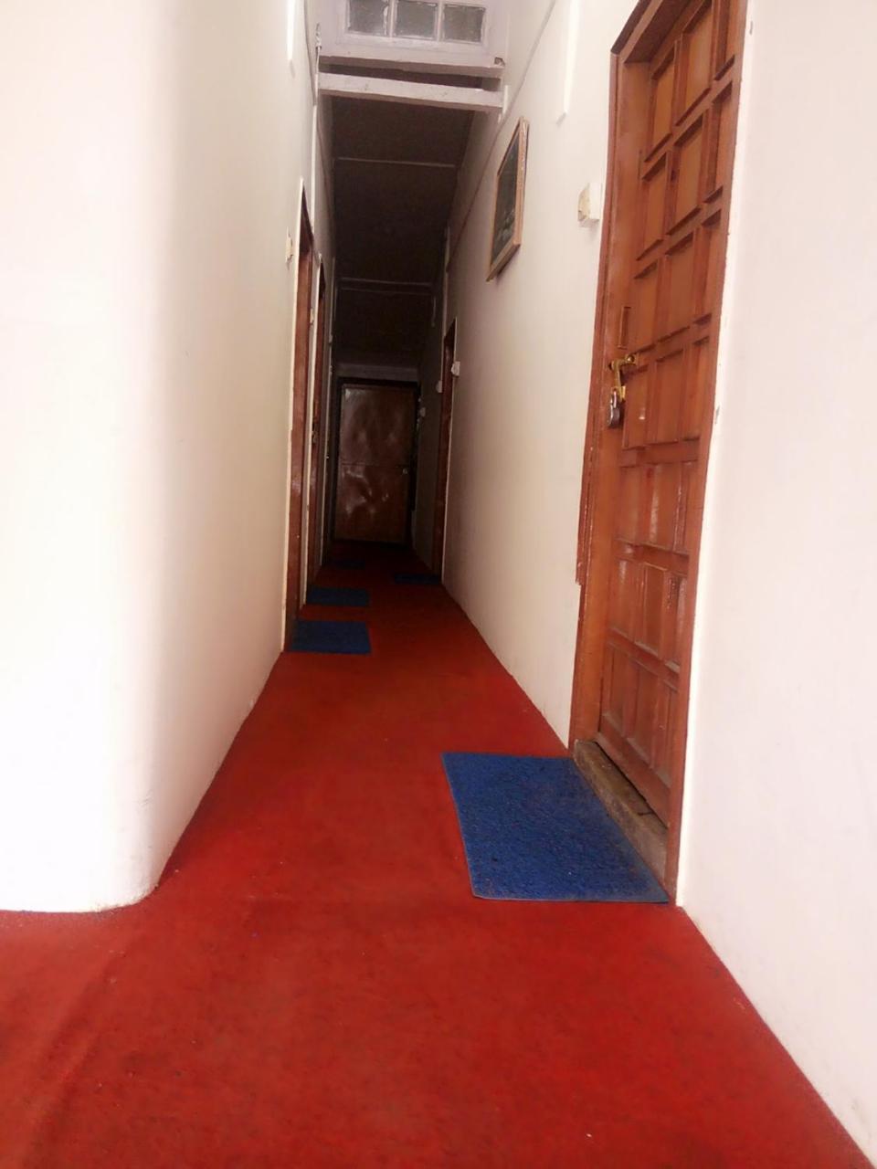 Goroomgo Luxury Stay Mall Road Nainital Buitenkant foto